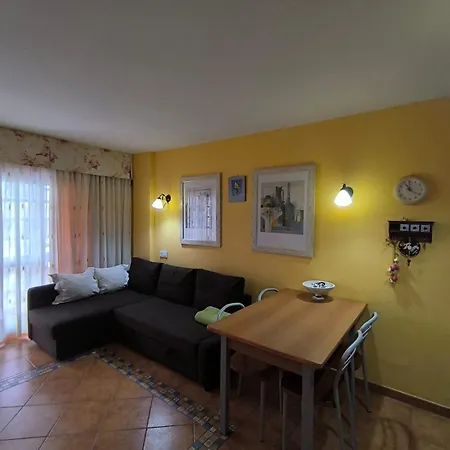 Apartment Parque Royal 1 *